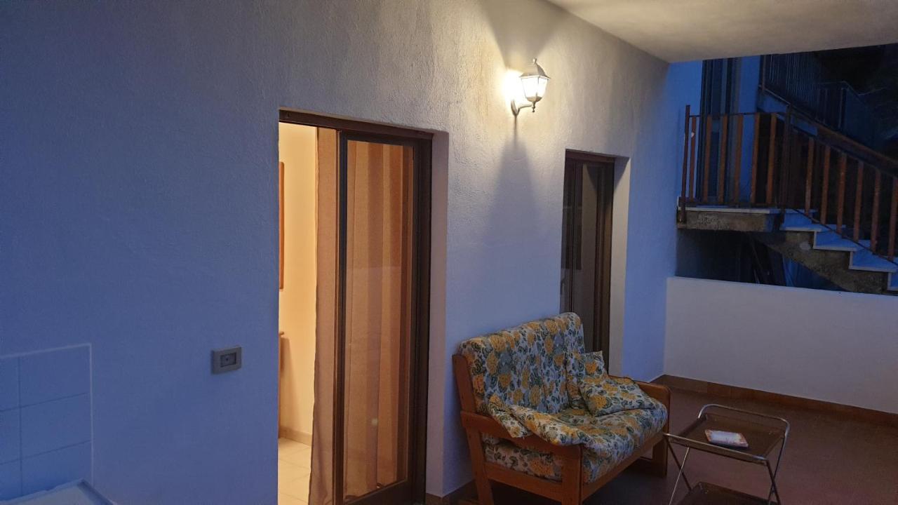 Appartamento Casa Vacanze Donna Yuliya Letojanni Esterno foto
