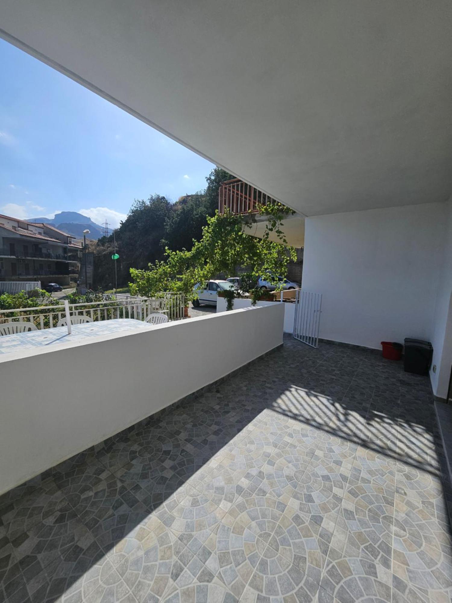 Appartamento Casa Vacanze Donna Yuliya Letojanni Esterno foto