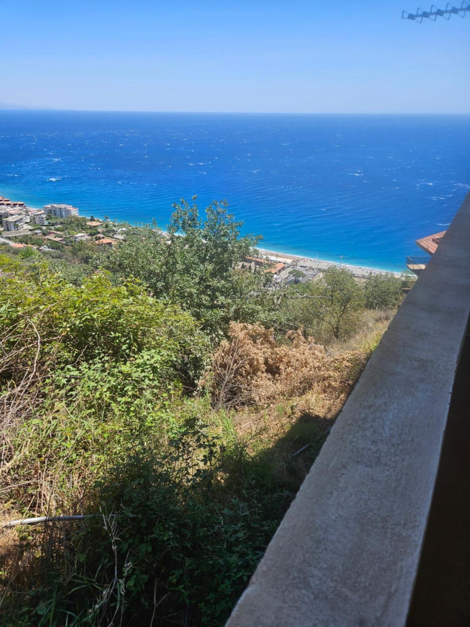 Appartamento Casa Vacanze Donna Yuliya Letojanni Esterno foto