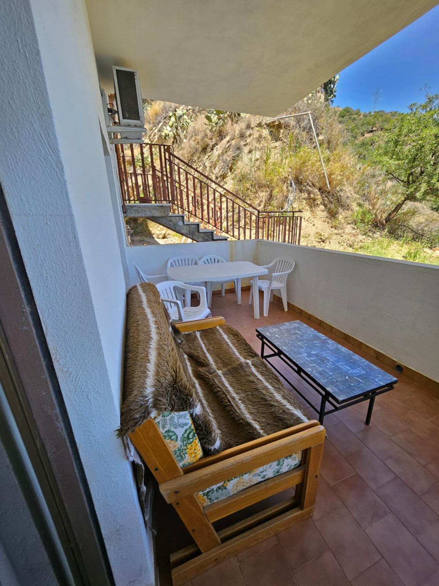 Appartamento Casa Vacanze Donna Yuliya Letojanni Esterno foto